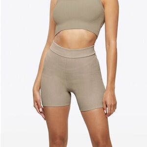 NWT! Cuts Clothing Women's Beige Ribbed Bike Shorts